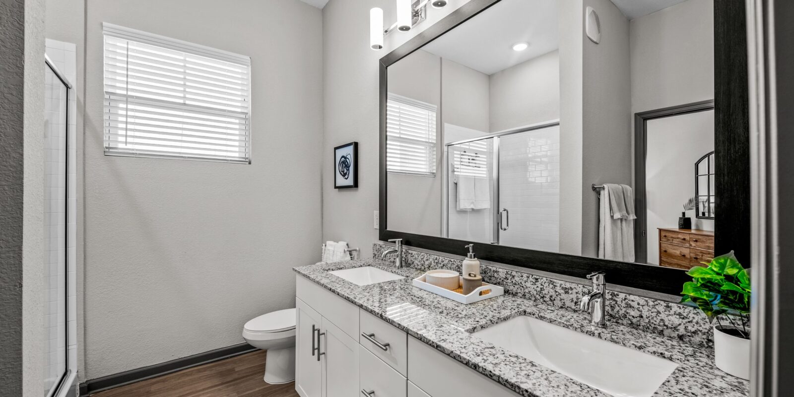 Livano Park Boulevard Livano